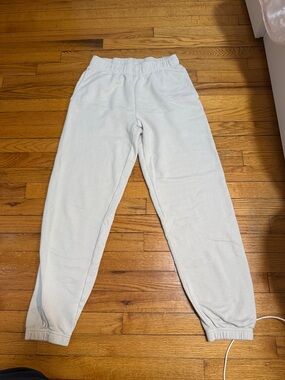 Aritiza TNA Airy Fleece Joggers